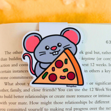 Load image into Gallery viewer, A fun magnetic bookmark featuring an adorable mouse enjoying a slice of pizza. This eco-friendly bookmark has a playful, hand-drawn style, perfect for adding a quirky touch to your reading! 🐭🍕📖✨